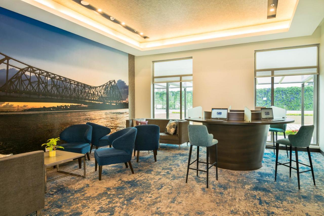 Holiday Inn Express Kolkata Airport By Ihg Exterior photo