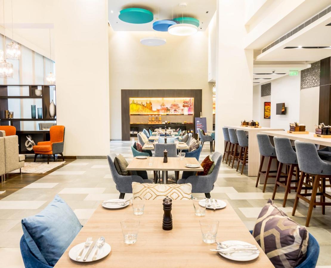 Holiday Inn Express Kolkata Airport By Ihg Exterior photo