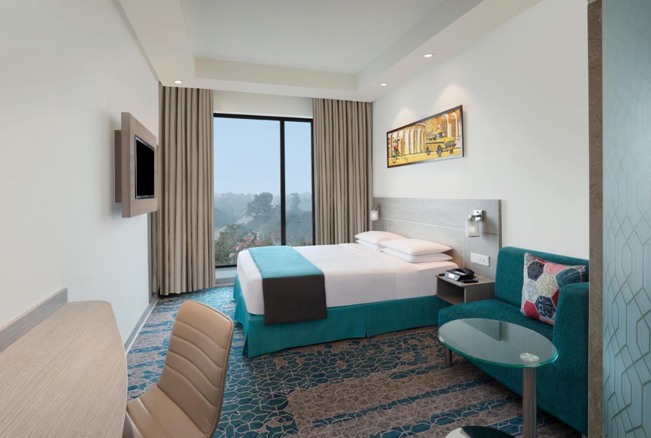 Holiday Inn Express Kolkata Airport By Ihg Exterior photo