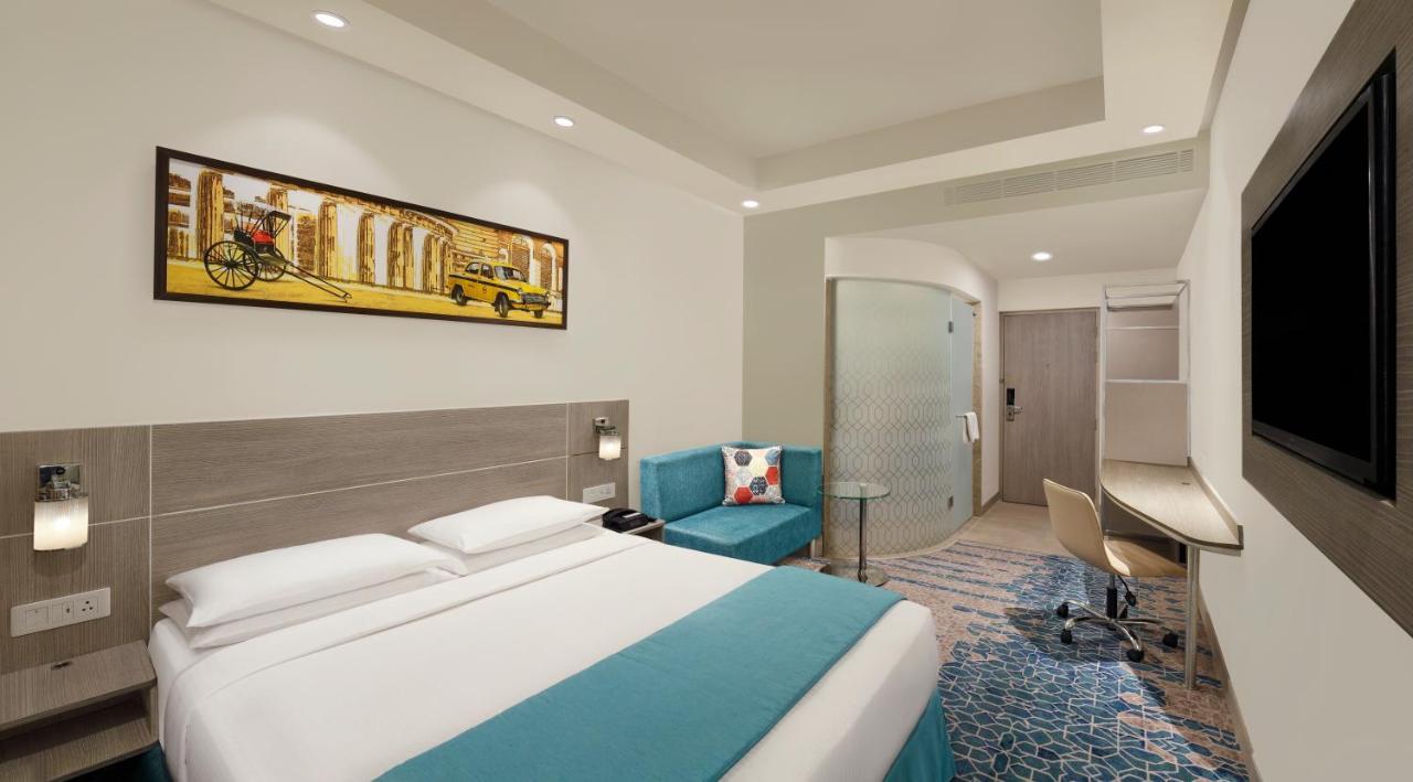Holiday Inn Express Kolkata Airport By Ihg Exterior photo